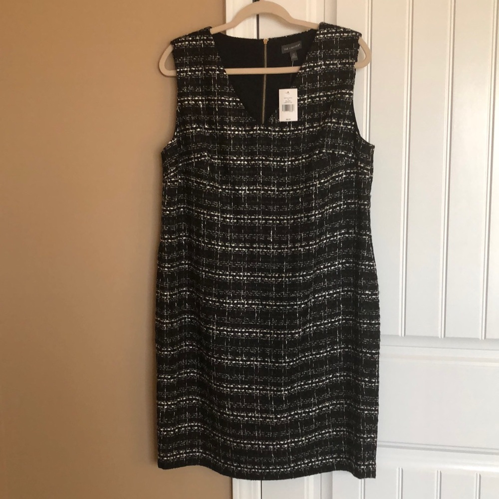 The Limited sleeveless v-neck boucle dress. Black/white w silver exposed zipper